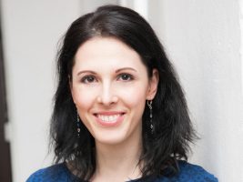 Beszélgetés altatás után – Senkár Évával az internetes zaklatásról